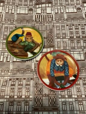 NWT Henri Bendel Liz Ross "Mischief" Monkey Porcelain Trinket Dishes - Set of 2